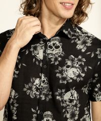 Camisa-Masculina-Tradicional-Estampada-de-Caveiras-e-Folhagem-Manga-Curta-Preta-9942448-Preto_4