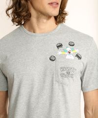Camiseta-Masculina-Trust-Burger-Os-Simpsons-com-Bolso-Manga-Curta-Gola-Careca-Cinza-Mescla-9961413-Cinza_Mescla_6