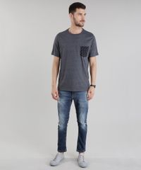 Camiseta-com-Bolso-Estampado-de-Coqueiros-Cinza-Mescla-Escuro-8775532-Cinza_Mescla_Escuro_3