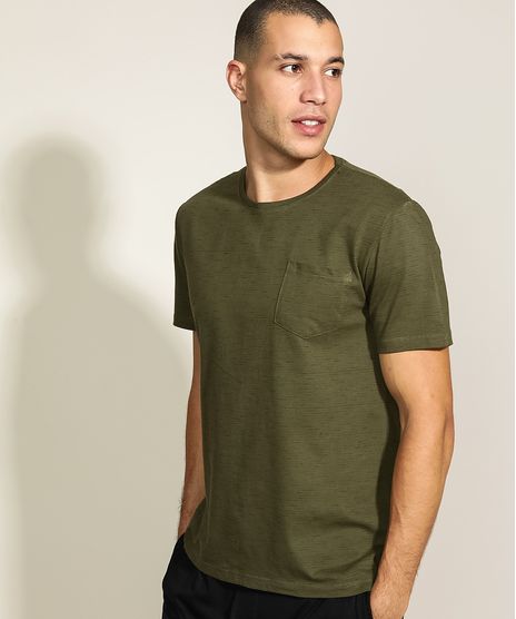 Camiseta-Masculina-Basica-com-Bolso-Manga-Curta-Gola-Careca-Verde-Militar-9286099-Verde_Militar_1