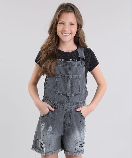 Jardineira-Jeans-Destroyed-com-Tachas-Cinza-8729436-Cinza_1
