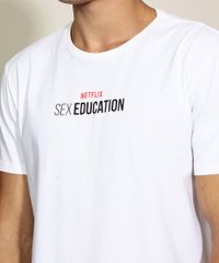 Camiseta-Masculina-Sex-Education-Manga-Curta-Gola-Careca-Branca-9959813-Branco_4