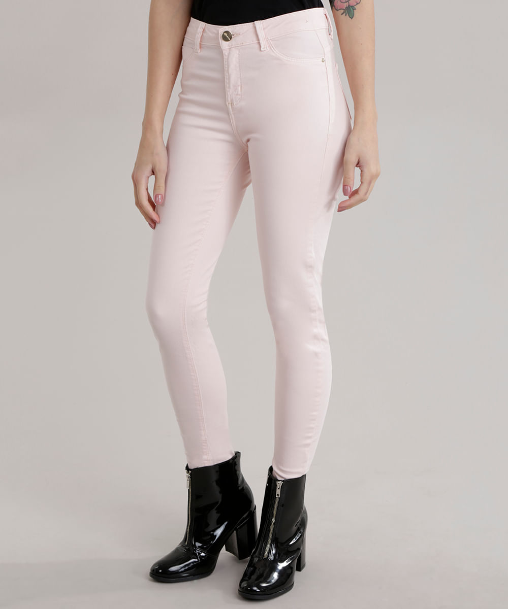 calça rosa claro feminina