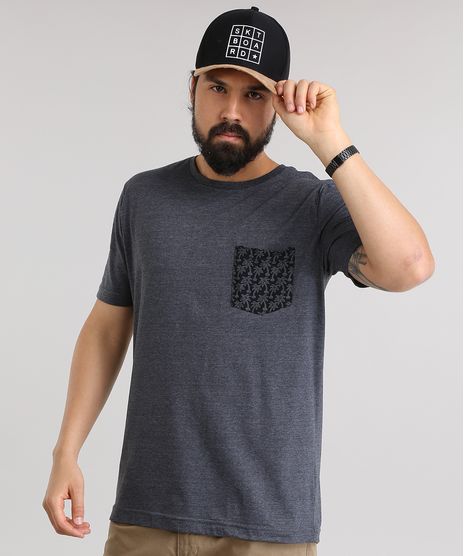 Camiseta-com-Bolso-Estampado-de-Coqueiros-Cinza-Mescla-Escuro-8788282-Cinza_Mescla_Escuro_1