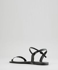 Rasteira-em-Verniz-Preta-8830341-Preto_3