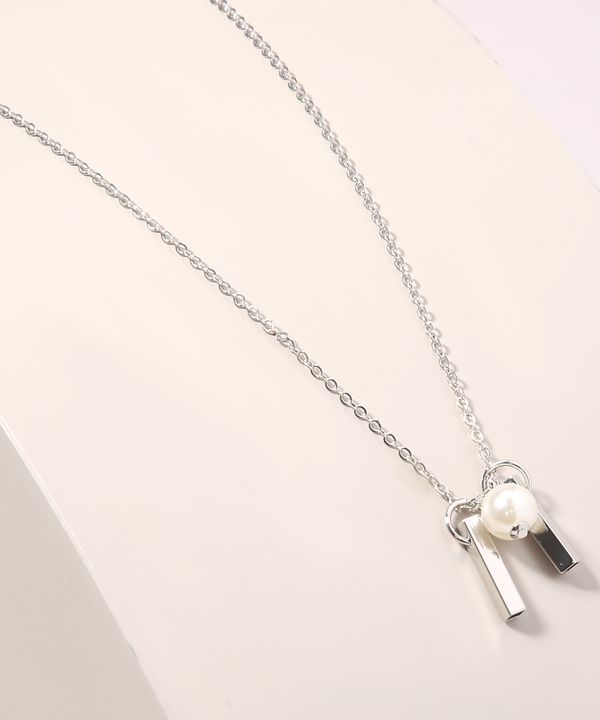 Colar Feminino com 3 Pingentes Prateado Único