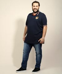 Polo-de-Piquet-Masculina-Plus-Size-Tradicional-com-Patch-Manga-Curta-Azul-Marinho-9952431-Azul_Marinho_3