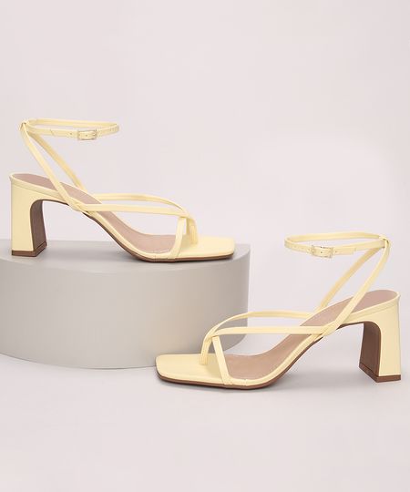 Sandalia-Feminina-Oneself-com-Tiras-Salto-Medio-Quadrado-Amarela-9973047-Amarelo_1