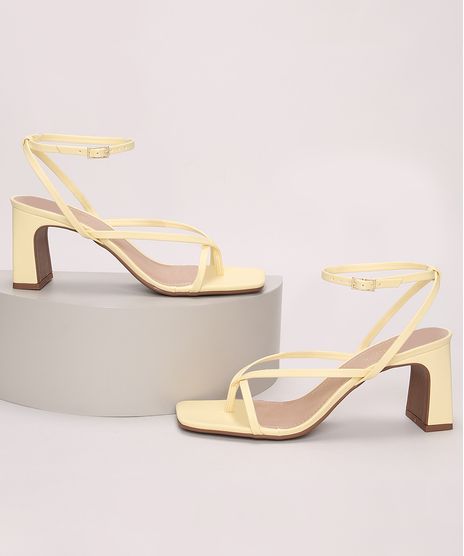 Sandalia-Feminina-Oneself-com-Tiras-Salto-Medio-Quadrado-Amarela-9973047-Amarelo_1