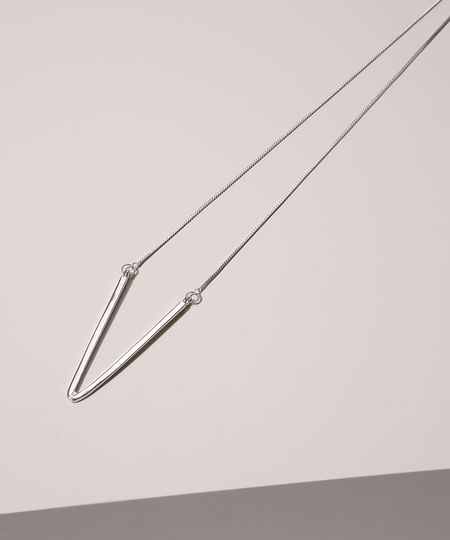 Colar-Feminino-Folheado-em-V-Prateado-9945064-Prateado_1 Colar-Feminino-Folheado-em-V-Prateado-9945064-Prateado_1