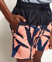 Short-Masculino-com-Estampa-de-Folhagem-e-Cordao-Coral-9967276-Coral_4