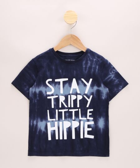 Camiseta-Infantil--Stay-Trippy-Little-Hippie--Estampado-Tie-Dye-Manga-Curta-Gola-Careca-Azul-Marinho-9968655-Azul_Marinho_1 Camiseta-Infantil--Stay-Trippy-Little-Hippie--Estampado-Tie-Dye-Manga-Curta-Gola-Careca-Azul-Marinho-9968655-Azul_Marinho_1
