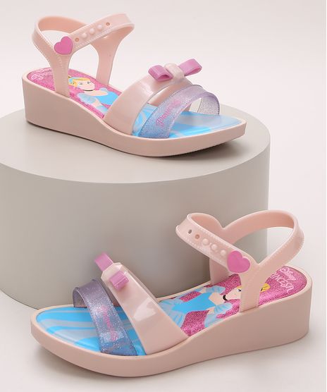 Sandalia-Infantil-Grendene-Cinderela-Salto-Baixo-com-Tiras-e-Laco-Rosa-Claro-9974197-Rosa_Claro_1