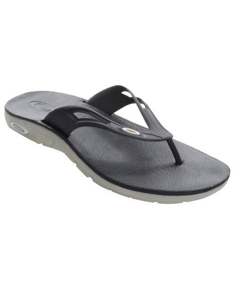 chinelo da oakley valor