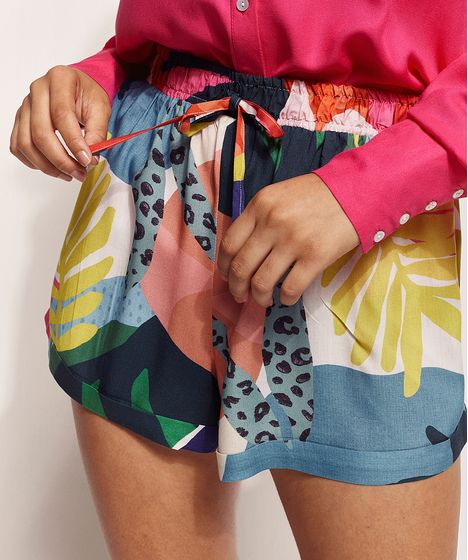 short de tecido estampado cintura alta