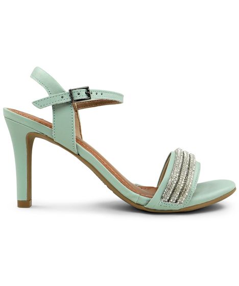 salto alto de cristal