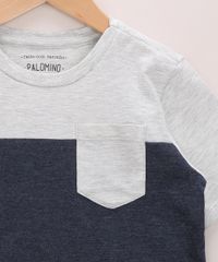 Camiseta-Infantil-com-Recortes-Contrastante-e-Bolso-Manga-Curta-Gola-Careca-Cinza-Mescla-Claro-9968790-Cinza_Mescla_Claro_4