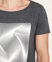 Camiseta-Masculina-Estampa-Geometrica-Alto-Relevo-Manga-Curta-Gola-Canoa-Cinza-Mescla-Escuro-9965762-Cinza_Mescla_Escuro_5