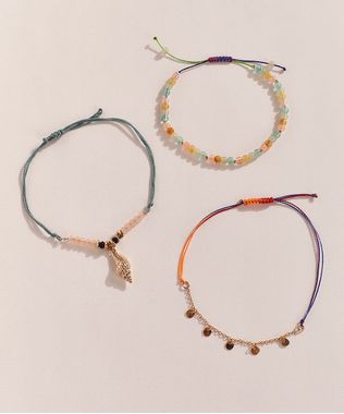 Kit-de-3-Tres-Pulseiras-Femininas-Hype-Beachwear-Concha-e-Micangas-Multicor-9960270-Multicor_1