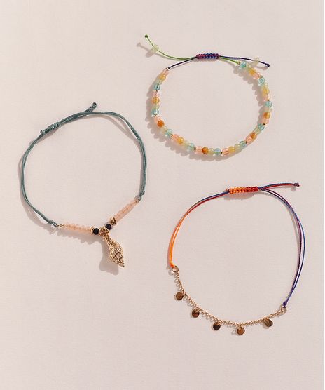 Kit-de-3-Tres-Pulseiras-Femininas-Hype-Beachwear-Concha-e-Micangas-Multicor-9960270-Multicor_1