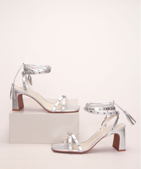 Sandalia-Feminina-Oneself-Salto-Reto-Medio-com-Amarracao-e-Tachas-Prateada-9973726-Prateada_1