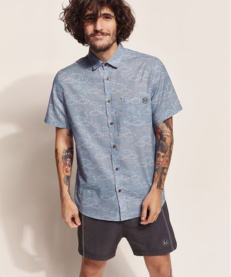 Camisa-Masculina-Birden-Tal-Pai-Tal-Filho-Nuvens-Manga-Curta-com-Bolso-Azul-Claro-9970462-Azul_Claro_1