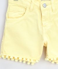 Short-de-Sarja-Infantil-com-Pompons-e-Bolsos-Amarelo-9965934-Amarelo_3