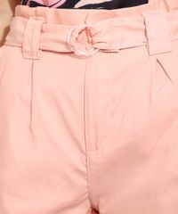 Short Sarja Clochard com Cinto Rosa detalhe da cintura