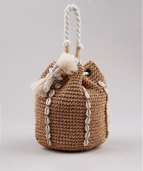 Bolsa-Bucket-Feminina-Blueman-Pequena-com-Palha-e-Buzios-Alca-Transversal-Bege-9705750-Bege_1
