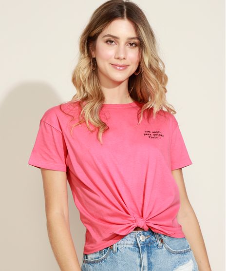 Blusa-Feminina--Com-Amor-para-Deixar-Fluir--com-No-Manga-Curta-Decote-Redondo-Coral-9970048-Coral_1