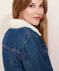 Jaqueta-Jeans-Feminina-Tal-Mae-Tal-Filha-Cropped-com-Pelo-e-Bolsos-Azul-Escuro-9946105-Azul_Escuro_5