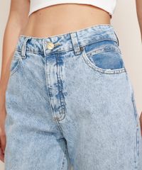 Calca-Jeans-Feminina-Mom-Cintura-Alta-Marmorizada-Destroyed-Azul-Claro-9971892-Azul_Claro_4