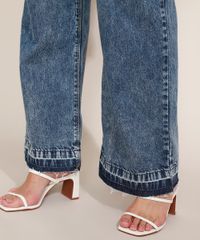 Calca-Jeans-Feminina-Wide-Reta-Cintura-Alta-Marmorizada-com-Barra-Desfeita-Azul-Medio-9971893-Azul_Medio_5
