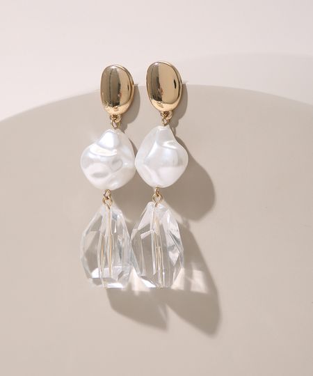 Brinco-Feminino-Alongado-com-Perola-e-Pedra--Dourado-9962204-Dourado_1 Brinco-Feminino-Alongado-com-Perola-e-Pedra--Dourado-9962204-Dourado_1