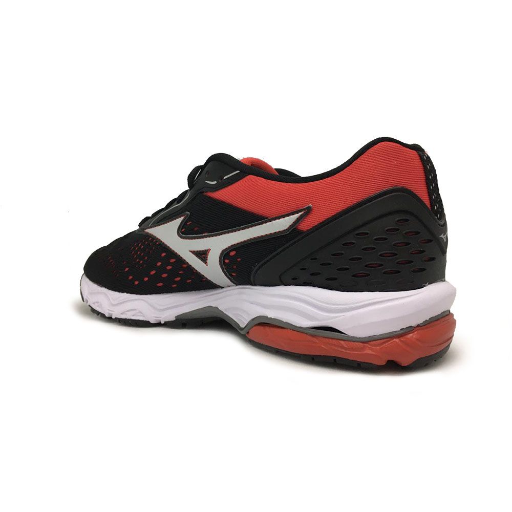 tênis mizuno wave mirai preto