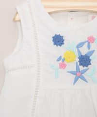Vestido-Infantil-com-Bordado-Floral-Sem-Manga---Calcinha-Branco-9954543-Branco_4