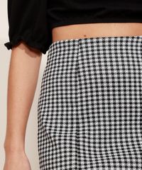 Saia-Feminina-Curta-Estampada-Xadrez-Vichy-com-Fenda-Preta-9982403-Preto_5