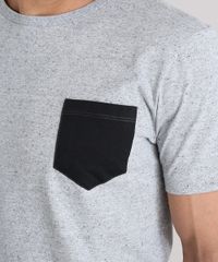 Camiseta-com-Bolso-Contrastante-Cinza-Mescla-9047850-Cinza_Mescla_4