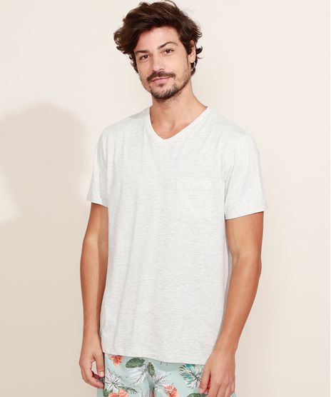 Camiseta-Masculina-Basica-com-Bolso-Manga-Curta-Gola-V-Cinza-Mescla-Claro-9964946-Cinza_Mescla_Claro_1