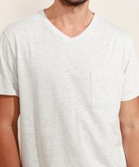 Camiseta-Masculina-Basica-com-Bolso-Manga-Curta-Gola-V-Cinza-Mescla-Claro-9964946-Cinza_Mescla_Claro_5