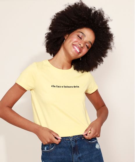 Blusa-Feminina--Ela-faz-o-Futuro-Dela--Manga-Curta-Decote-Redondo-Amarelo-Claro-9968599-Amarelo_Claro_1