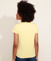 Blusa-Feminina--Ela-faz-o-Futuro-Dela--Manga-Curta-Decote-Redondo-Amarelo-Claro-9968599-Amarelo_Claro_4