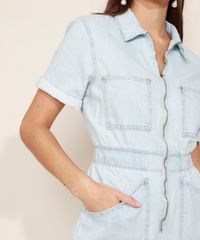 Macaquinho-Jeans-Feminino-com-Bolsos-e-Ziper-Manga-Curta-Azul-Claro-9973879-Azul_Claro_4