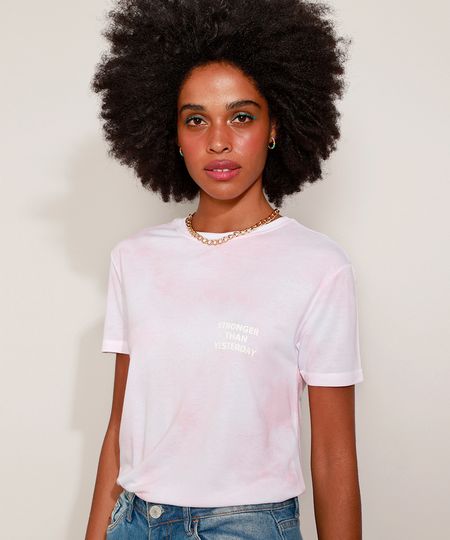 Camiseta-de-Moletinho-Feminina-Estampada-Tie-Dye--Stronger-Than-Yesterday--Manga-Curta-Decote-Redondo-Rosa-Claro-9968828-Rosa_Claro_1 Camiseta-de-Moletinho-Feminina-Estampada-Tie-Dye--Stronger-Than-Yesterday--Manga-Curta-Decote-Redondo-Rosa-Claro-9968828-Rosa_Claro_1