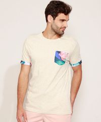 Camiseta-Masculina-com-Bolso-Estampado-Floral-Manga-Curta-Gola-Careca-Off-White-9967151-Off_White_1
