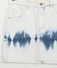 Saia-Jeans-Juvenil-Estampada-Tie-Dye-com-Barra-Desfiada-Azul-Claro-9967380-Azul_Claro_4 Saia-Jeans-Juvenil-Estampada-Tie-Dye-com-Barra-Desfiada-Azul-Claro-9967380-Azul_Claro_4