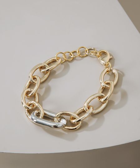 Pulseira-Feminina-Corrente-Grossa-com-Elo-Dourada-9976679-Dourado_1 Pulseira-Feminina-Corrente-Grossa-com-Elo-Dourada-9976679-Dourado_1
