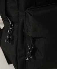 Mochila-Feminina-Grande-com-Bolso-Frontal-e-Alca-de-Mao-Preta-9965538-Preto_5