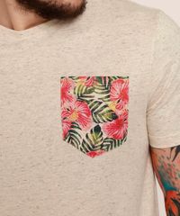 Camiseta-Masculina-com-Bolso-Estampado-Floral-Manga-Curta-Gola-Careca-Bege-Claro-9966713-Bege_Claro_2