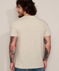 Camiseta-Masculina-com-Bolso-Estampado-Floral-Manga-Curta-Gola-Careca-Bege-Claro-9966713-Bege_Claro_4